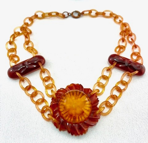 BN32 rootbeer/applejuice reverse carved bakelite necklace